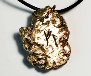 meteorite-triskel-Fehu-Wunjo-30x36-3